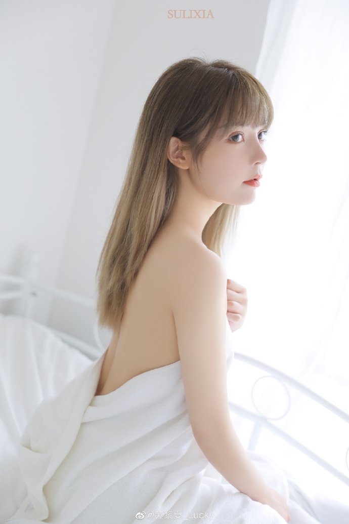 草莓视频黄版